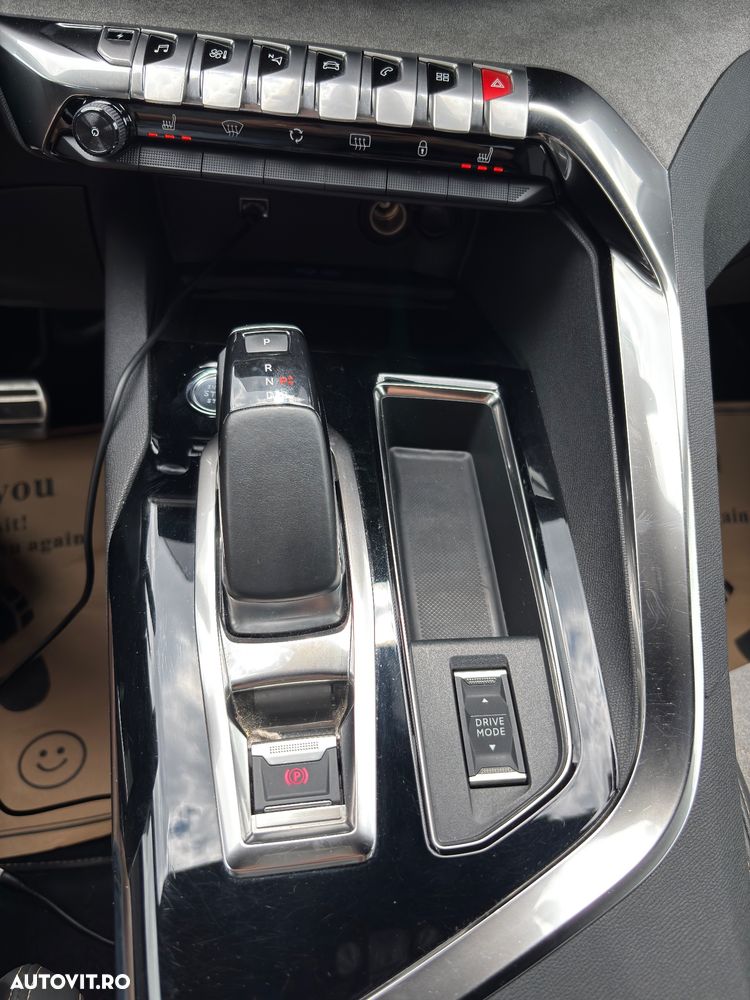 Peugeot 3008 225 e-EAT8 GT - 21