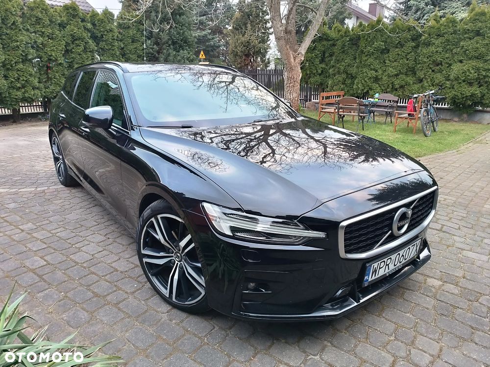 Volvo V60 D3 R-Design - 1