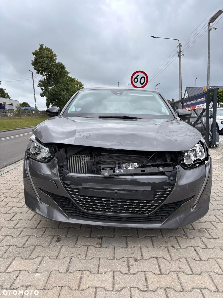 Peugeot 208 - 4