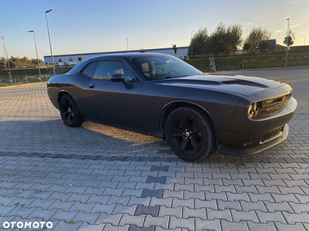 Dodge Challenger Automatik SXT Plus - 2