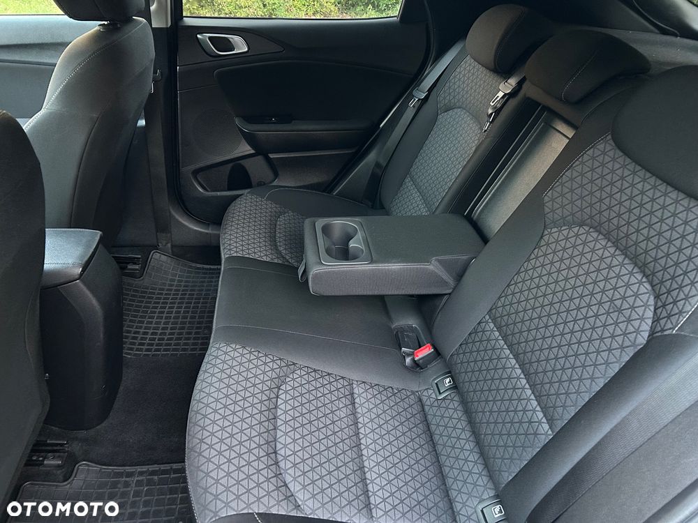 Kia XCeed 1.4 T-GDI M - 27
