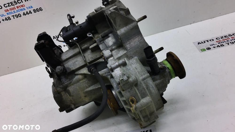 Skoda Fabia I 1.4 MPI Skrzynia biegów  002 301 107 T - 8