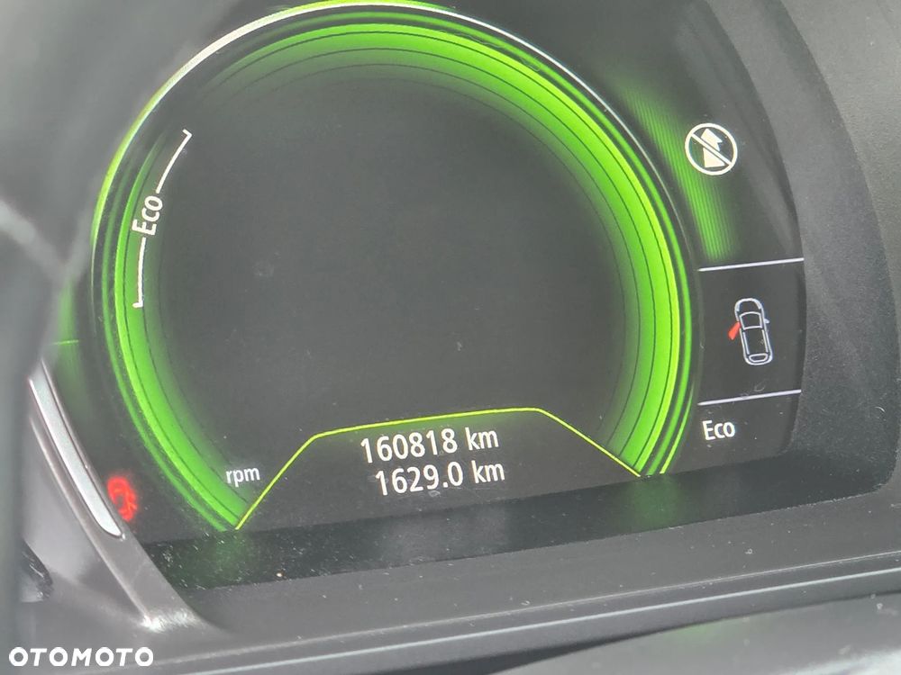 Renault Megane ENERGY dCi 130 Start & Stopp Bose Edition - 29