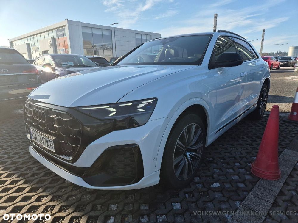 Audi Q8 - 1
