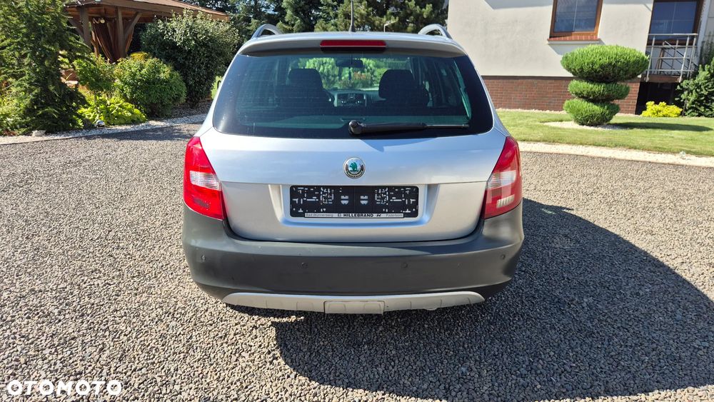 Skoda Fabia 1.2 TSI Scout - 6