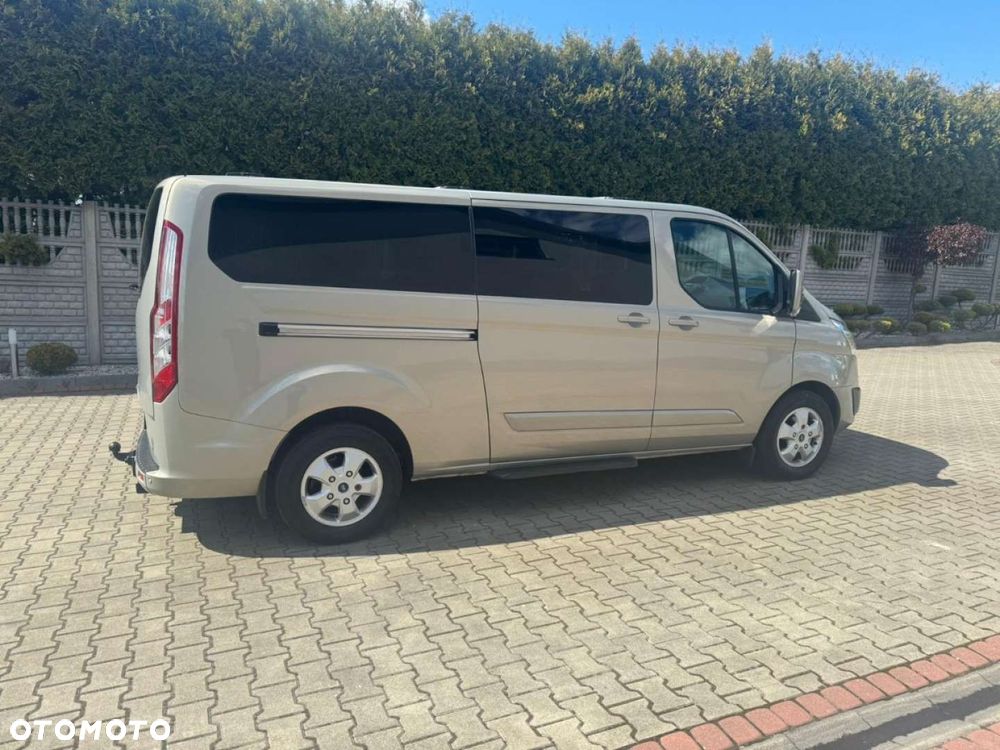 Ford Tourneo Custom - 7