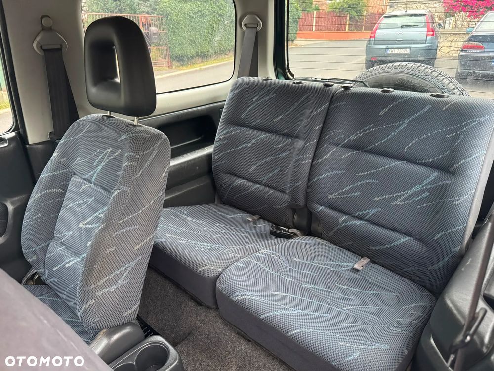 Suzuki Jimny 1.5 DDiS Club - 12