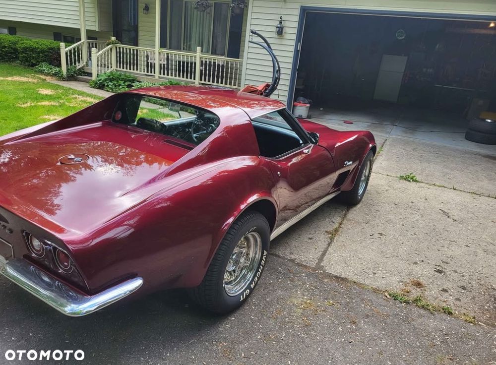 Chevrolet Corvette - 7