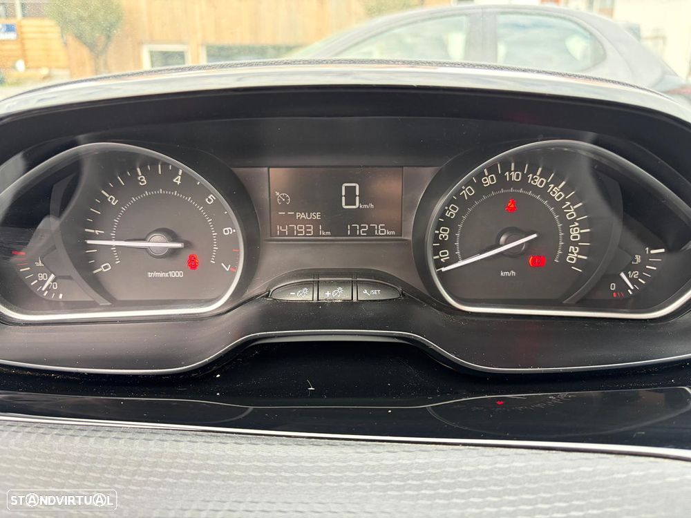 Peugeot 208 82 PureTech Style - 7