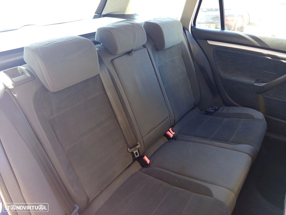 VW Golf Variant 1.4 TSi Confortline - 26