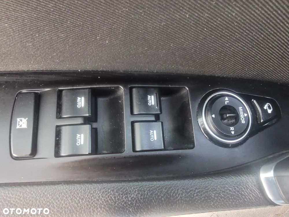 Hyundai i40 Kombi blue 1.7 CRDi DCT Premium - 27