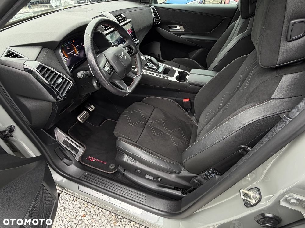 DS Automobiles DS 7 Crossback 1.6 E-Tense Performance Line + - 26