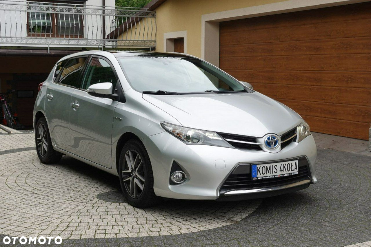 Toyota Auris - 11