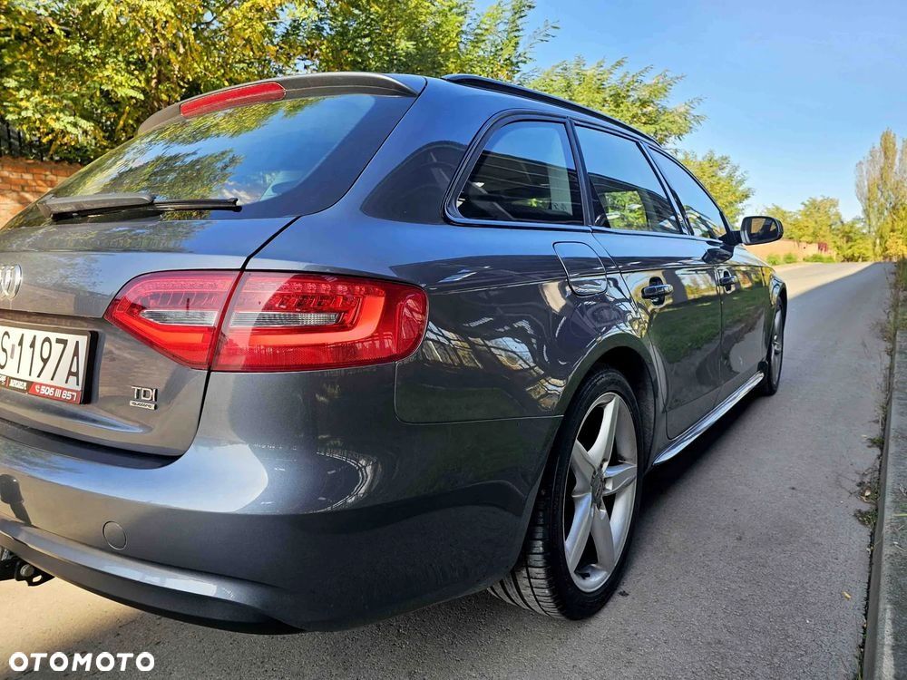 Audi A4 Avant 2.0 TDI Quattro S tronic - 9