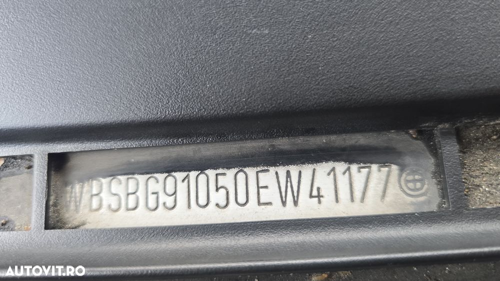 BMW M3 Standard - 6