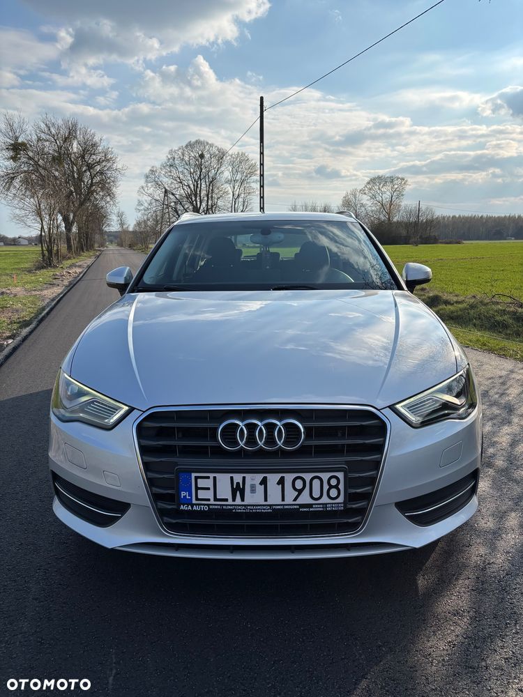 Audi A3 Sportback 1.4 TFSI Ambiente - 22