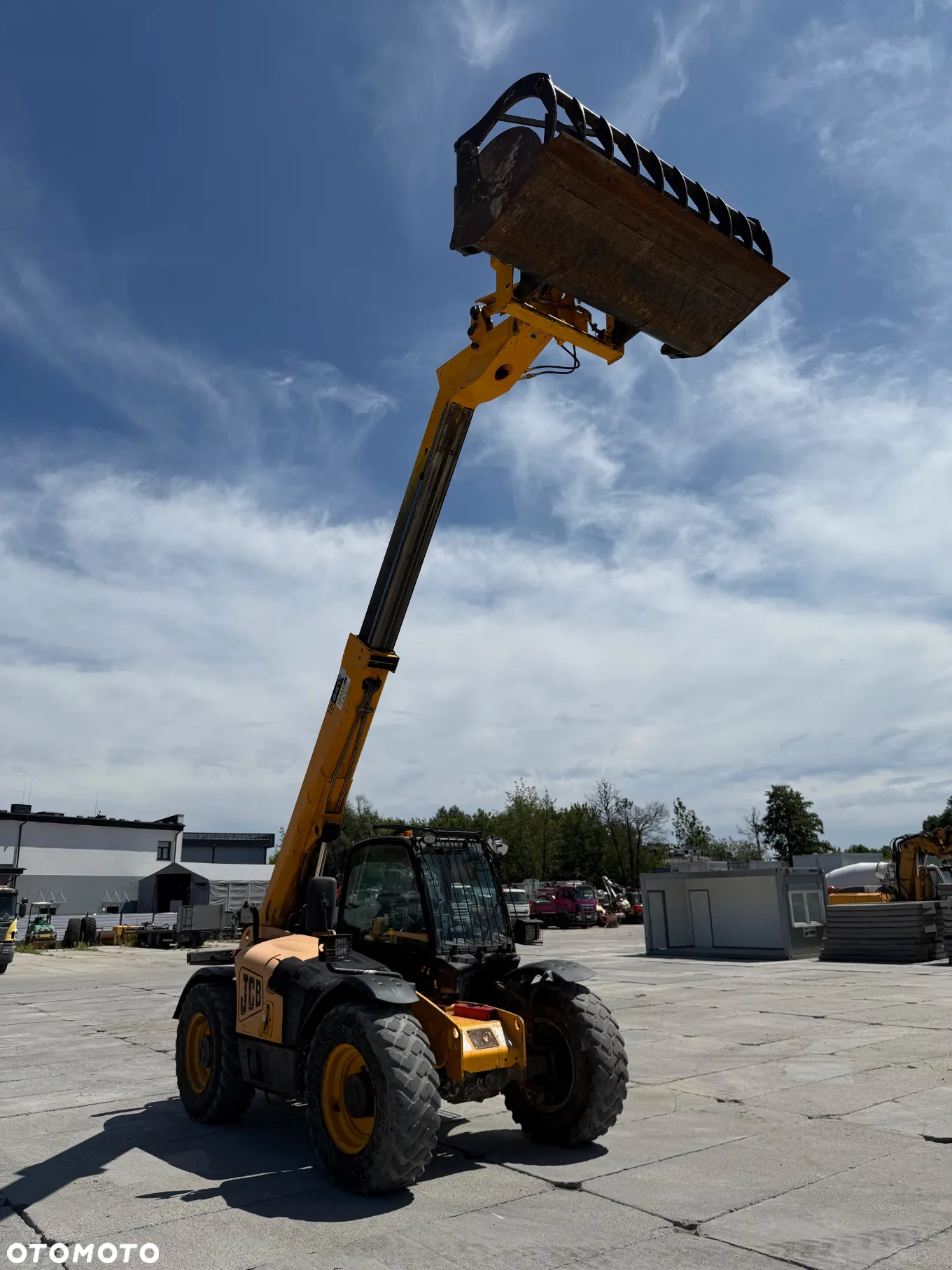 JCB 541-70 / 2009 / Łyżka Szczęka z Chwytakiem / Widły - 28