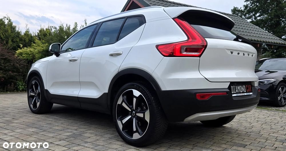 Volvo XC 40 T3 Momentum Pro - 19