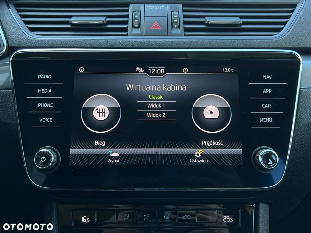 Skoda Superb 1.5 TSI Active DSG - 32