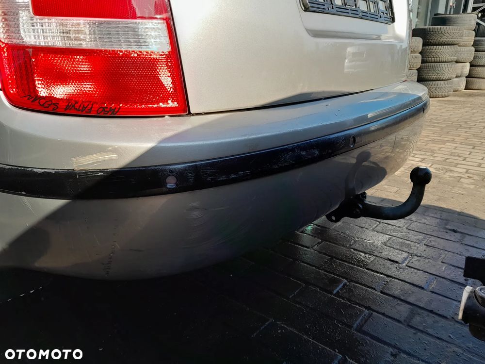 SKODA FABIA I ZDERZAK TYLNY SEDAN KOLOR: LF8H - 4