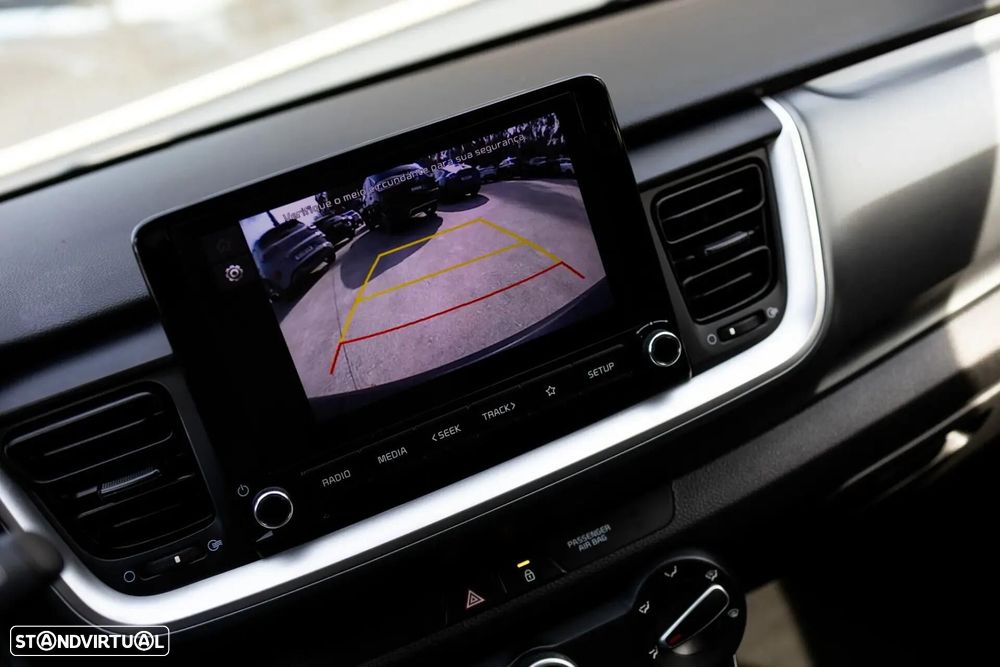 Kia Stonic - 12