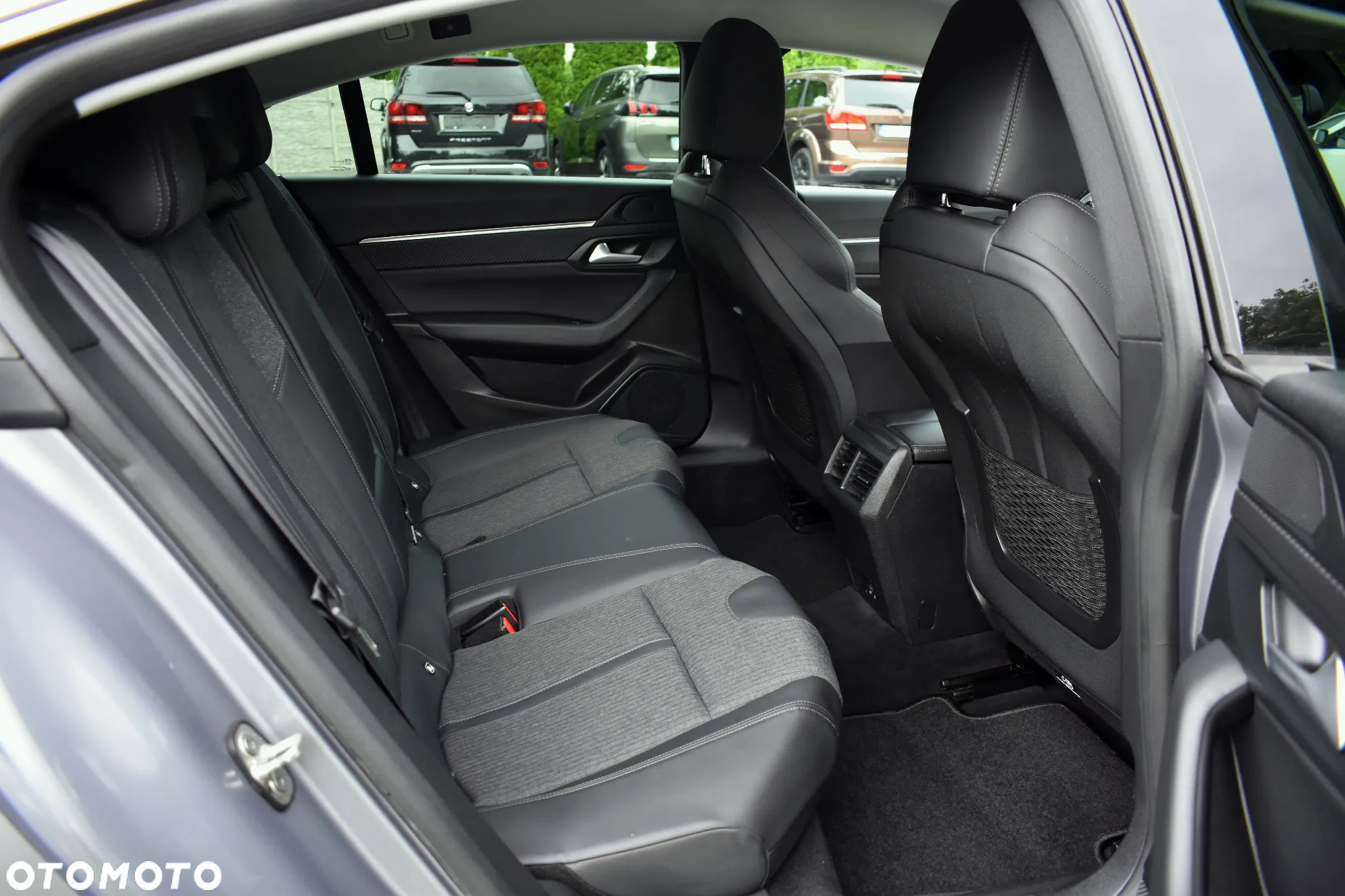 Peugeot 508 1.5 BlueHDi Allure S&S EAT8 - 36