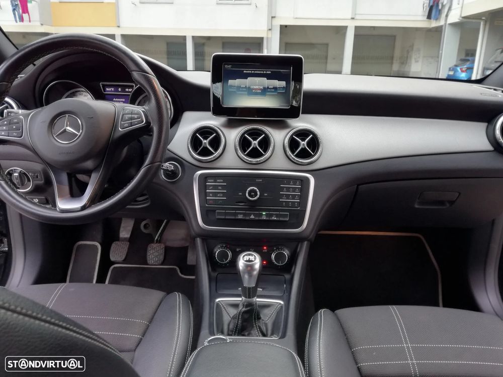 Mercedes-Benz CLA 180 CDI Urban - 25