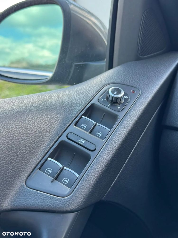 Volkswagen Tiguan - 19