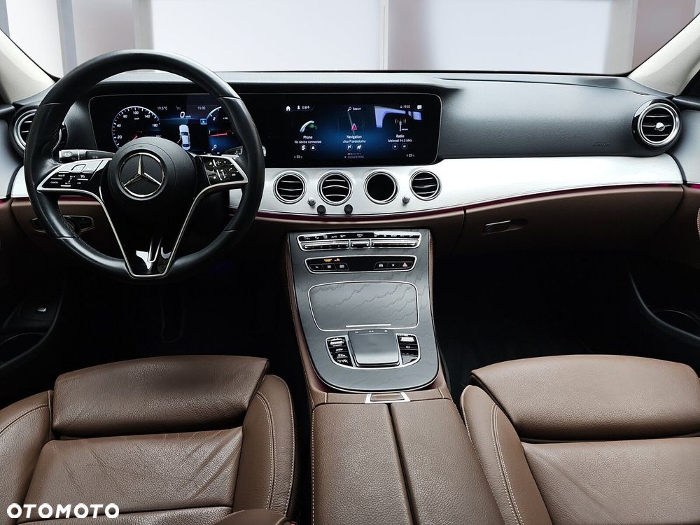 Mercedes-Benz Klasa E 220 d - 6