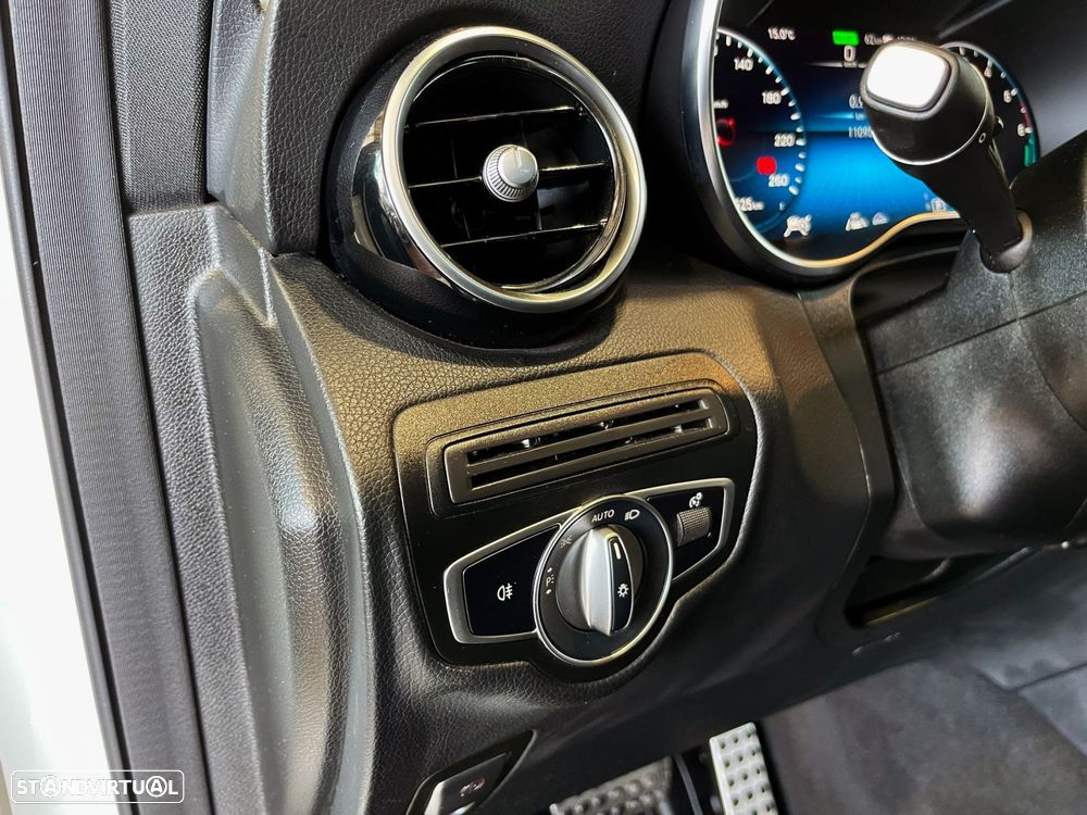 Mercedes-Benz GLC 300 - 21