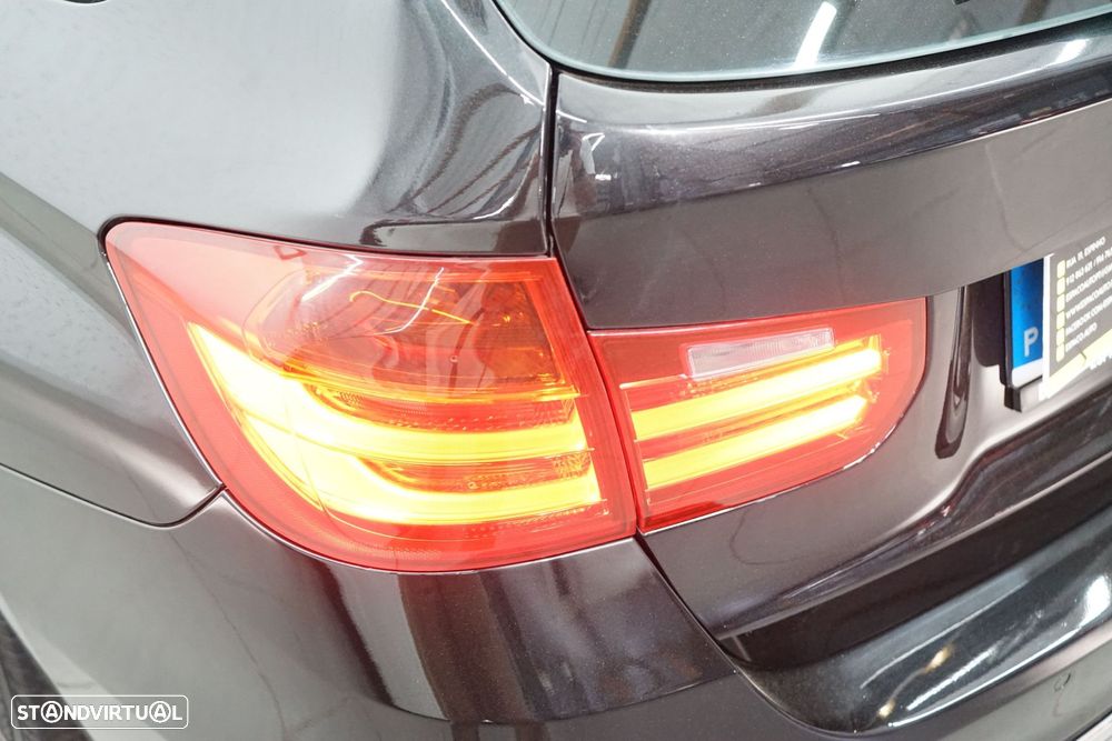 BMW 320 d Line Luxury - 17