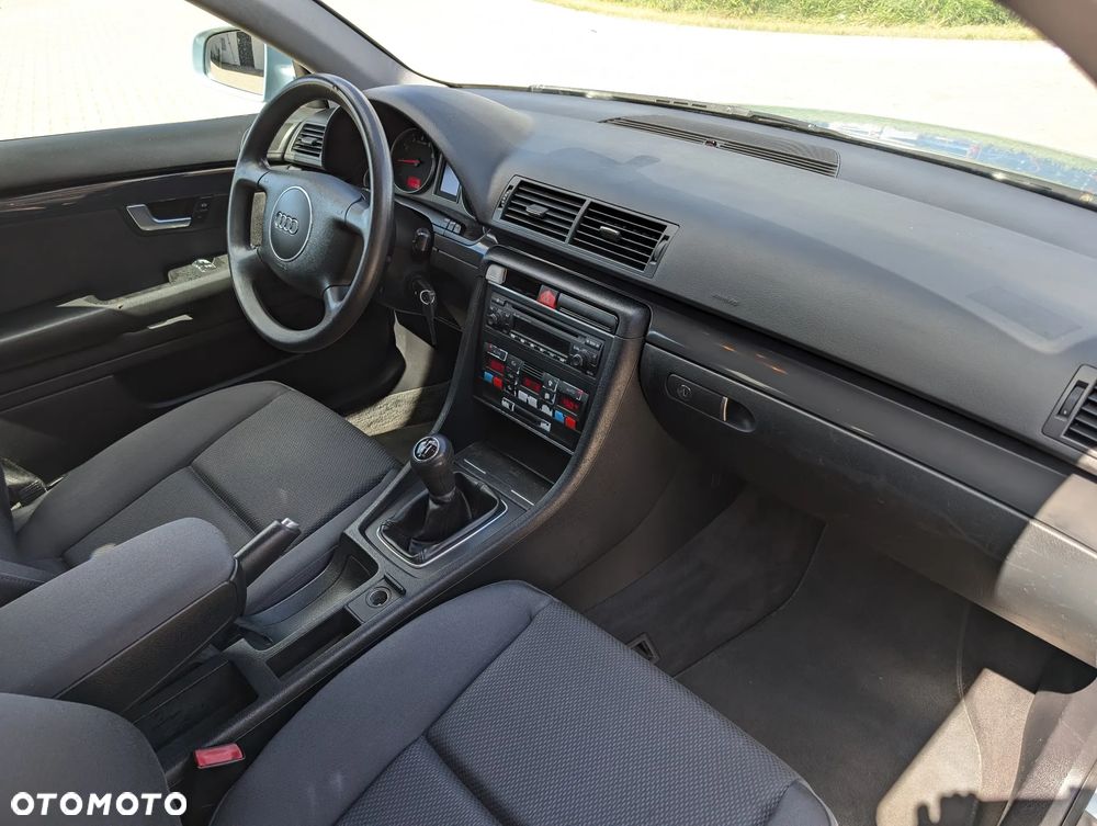 Audi A4 Avant 1.8T - 33