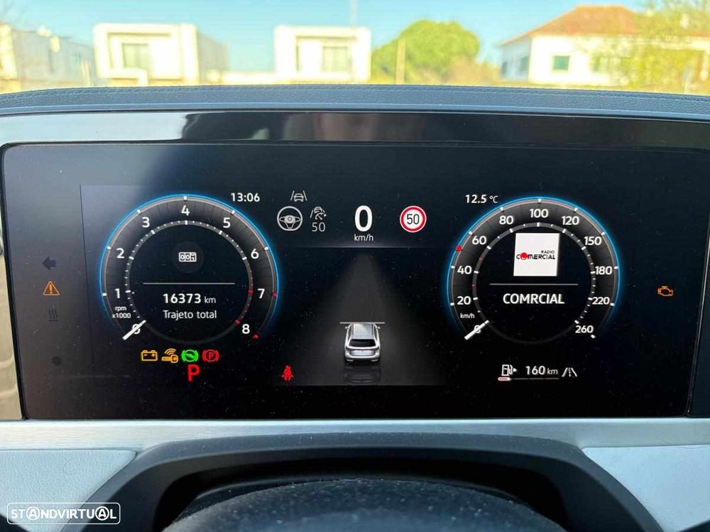 VW Passat Variant 1.5 eTSI Business DSG - 12