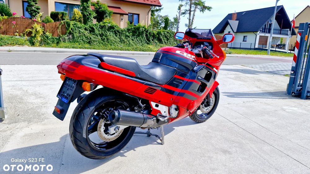 Honda CBR - 22