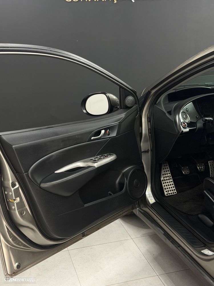 Honda Civic 1.8i-VTEC Comfort - 11