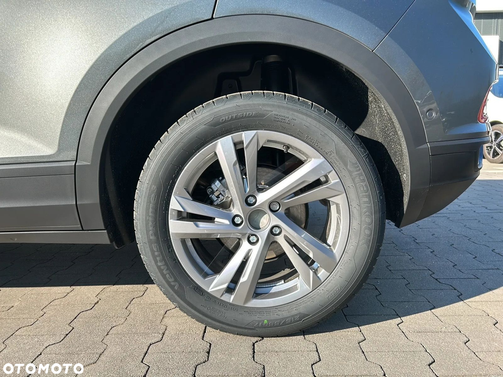 Volkswagen T-Roc - 19