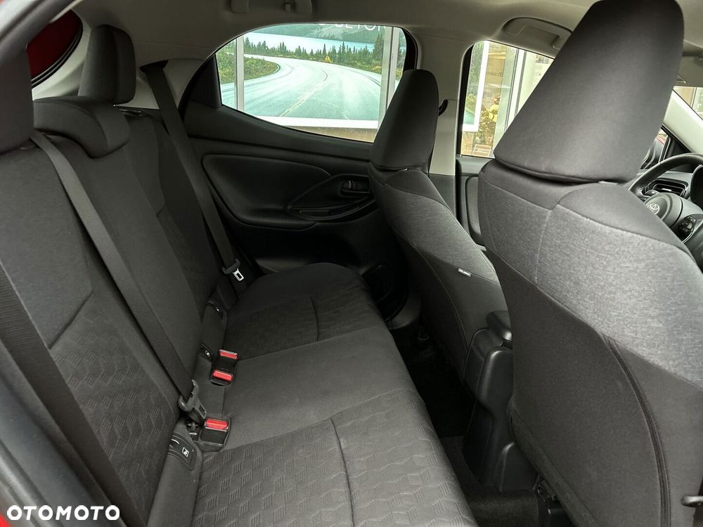 Toyota Yaris Hybrid 1.5 Style - 23