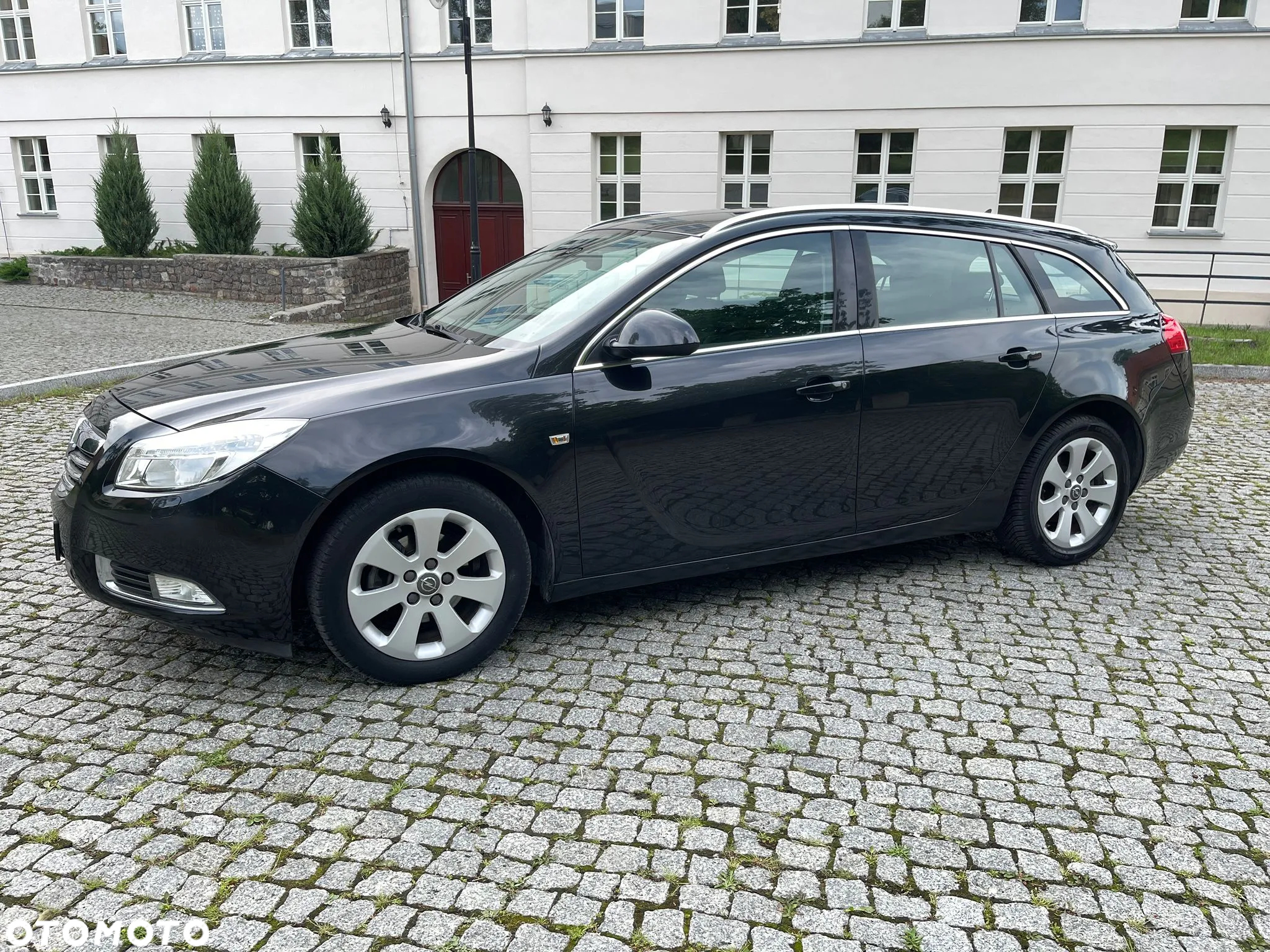 Opel Insignia 1.6 Sports Tourer Design Edition - 32