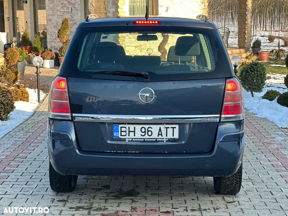 Opel Zafira 1.9 CDTI Essentia - 5