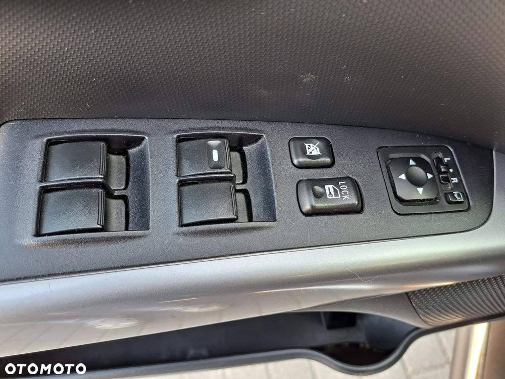 Mitsubishi Outlander - 29