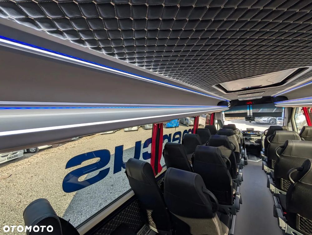 Mercedes-Benz Sprinter 519 - 30