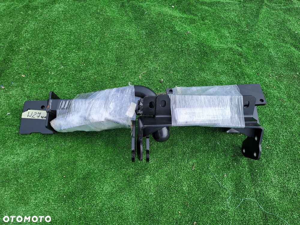 HAK  holowniczy SUZUKI SX 4 4 drz. 211.2007 / 09.2013  KULA ODKRĘCANA - 1