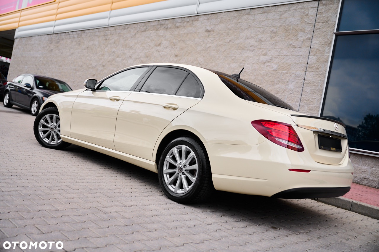 Mercedes-Benz Klasa E 200 d 9G-TRONIC - 4