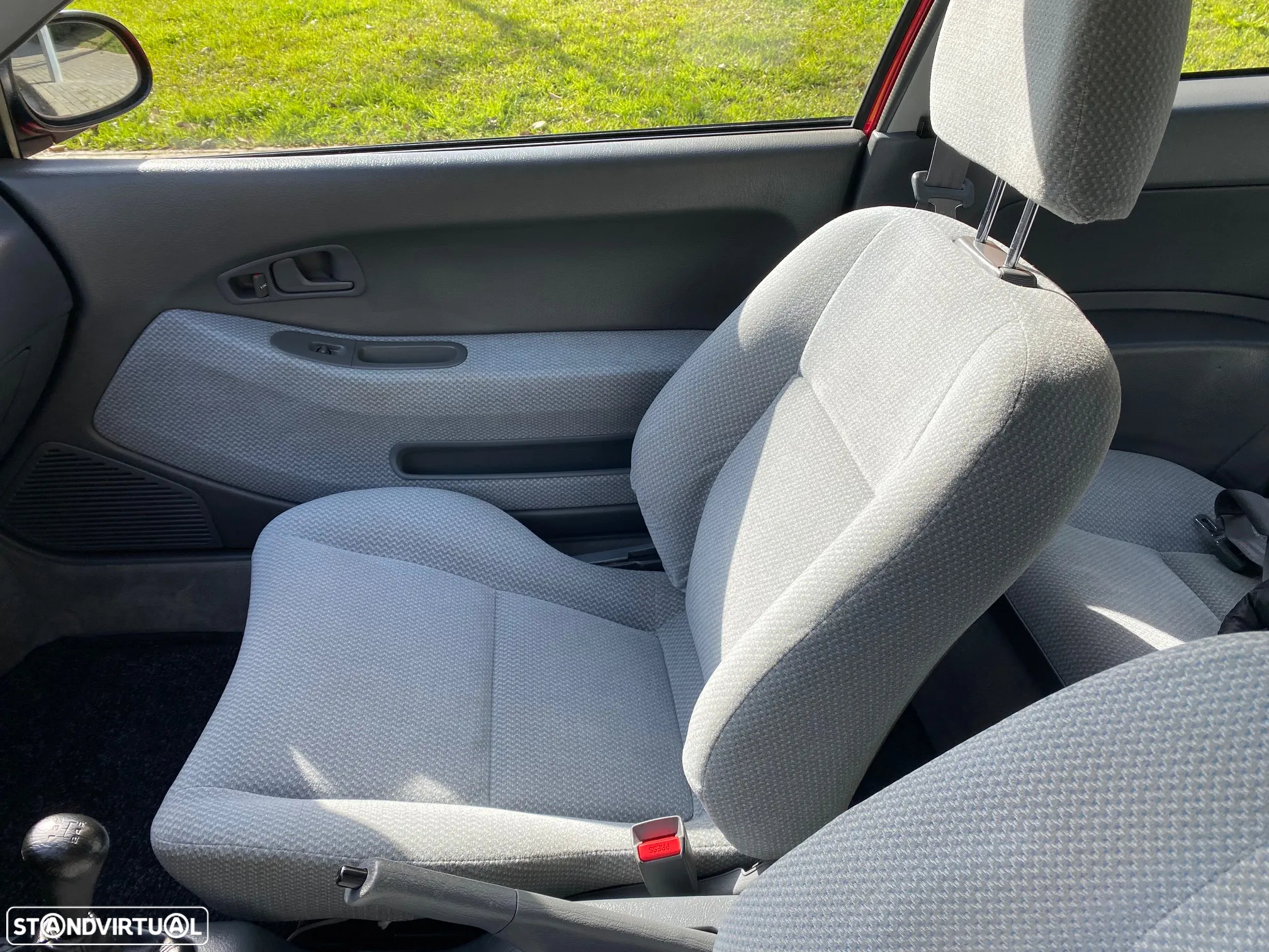 Honda Civic 1.5 LSi 16 V - 13