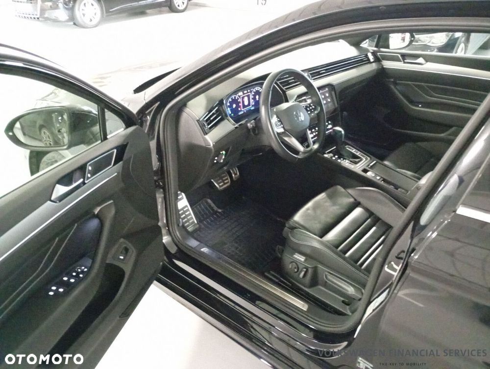Volkswagen Passat 2.0 TSI Elegance DSG - 8