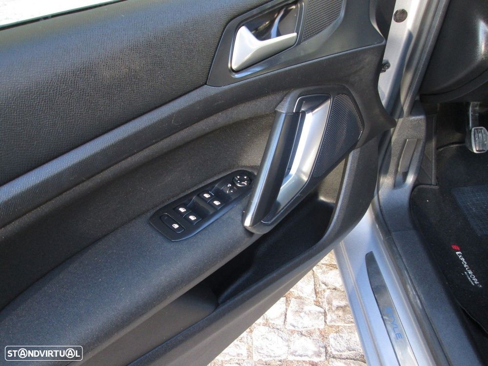 Peugeot 308 1.2 PureTech Active - 11