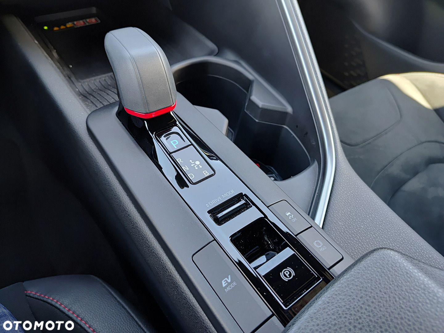Toyota C-HR - 18