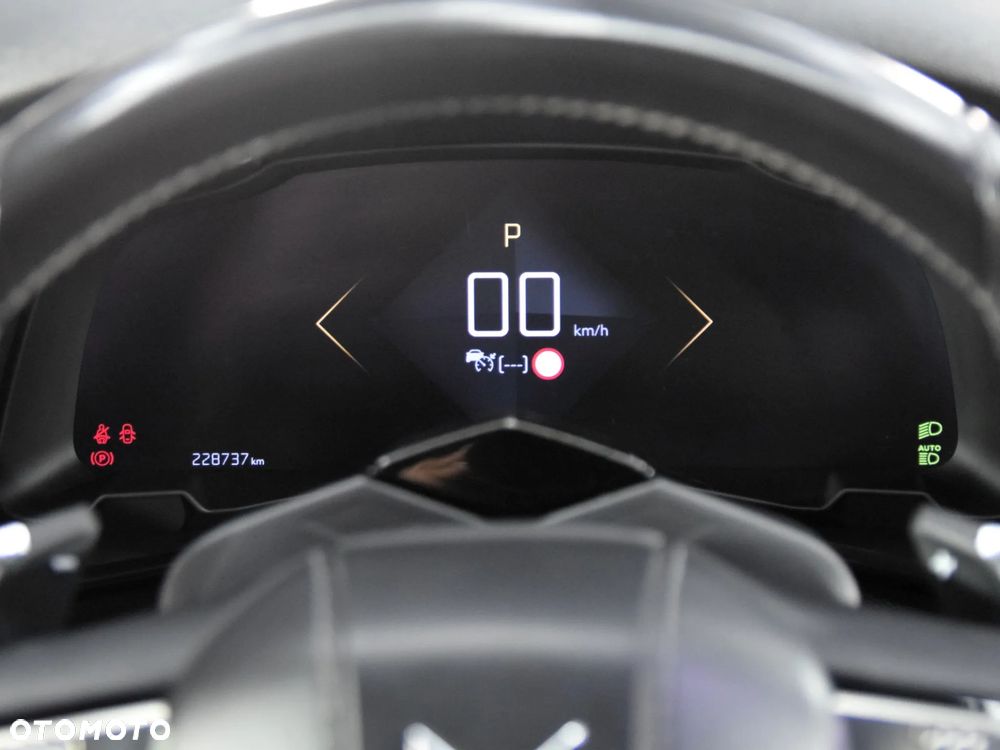 DS Automobiles DS 7 Crossback 2.0 BlueHDi Performance Line + - 19