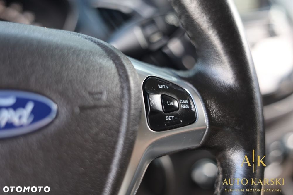 Ford Tourneo Courier - 25