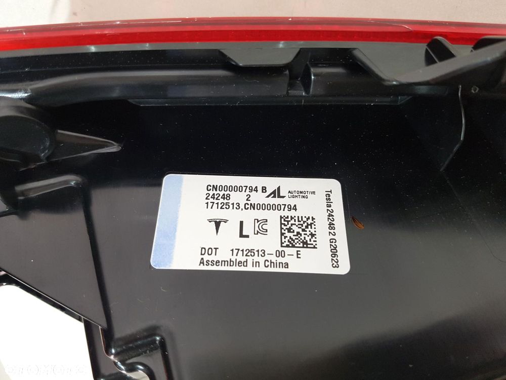 TESLA 3 HIGHLAND HL 23 LAMPA TYŁ TYLNA W ZDERZAK LEWA 1712513-00-E NOWA ORG - 5